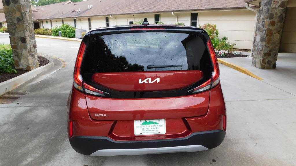 2024 Kia Soul LX photo 4