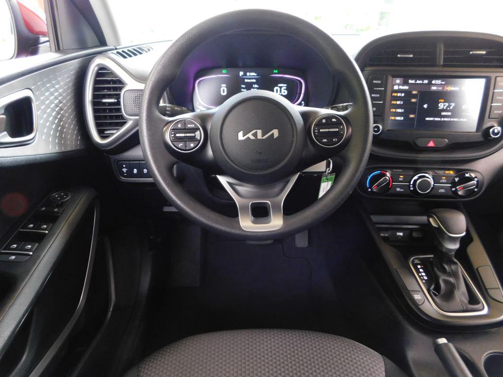 2024 Kia Soul LX photo 10