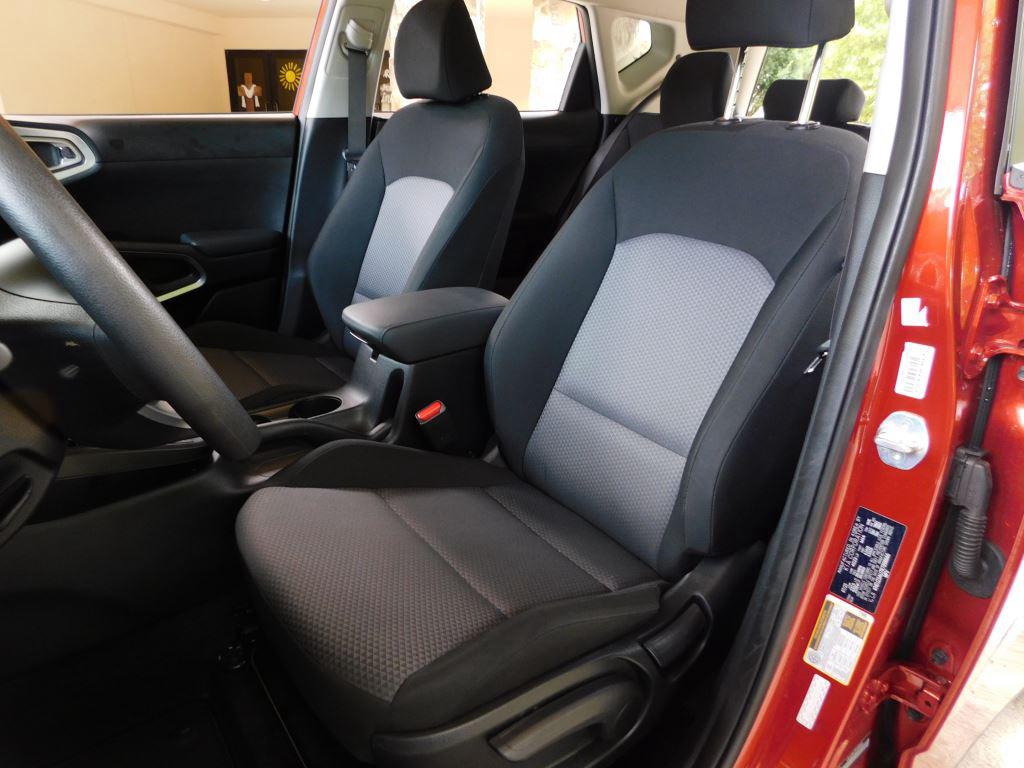 2024 Kia Soul LX photo 16