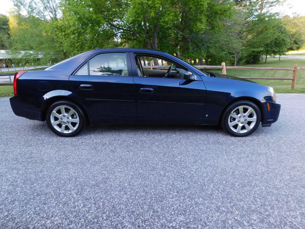 2006 Cadillac CTS Sedan photo 2